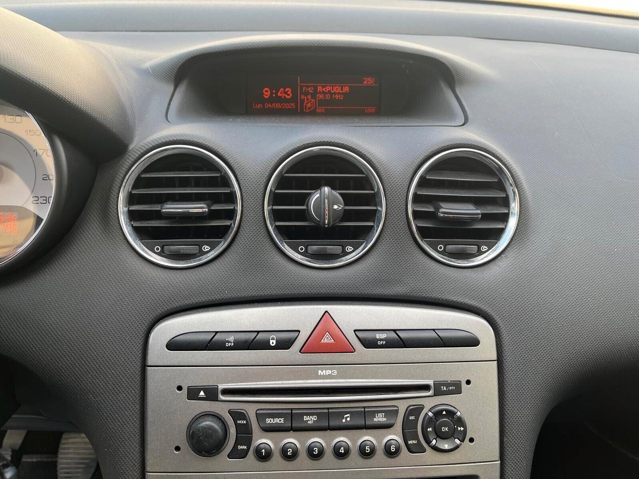 Peugeot 308 1.6 HDi 110CV 5p. Féline (6 Marce)