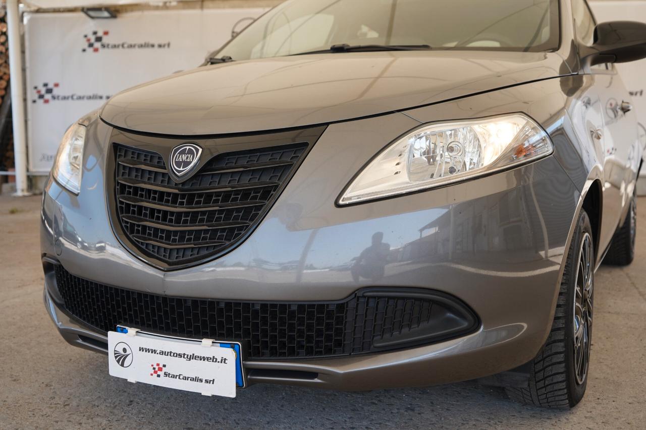 Lancia Ypsilon 1.2 69 CV GPL Gold
