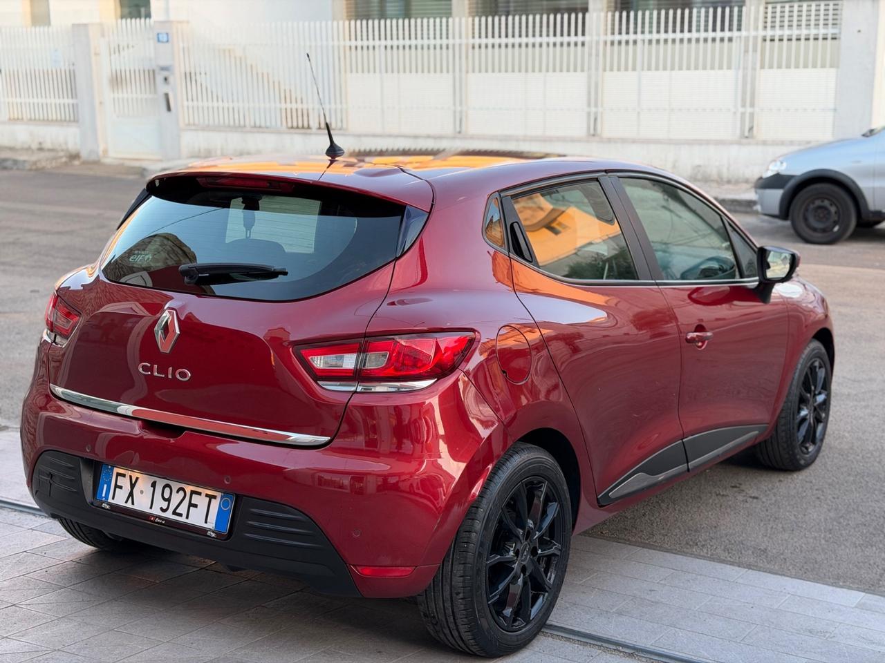 Renault Clio 1.5 dCi 90 CV Energy Business-2019/LED/NAVI