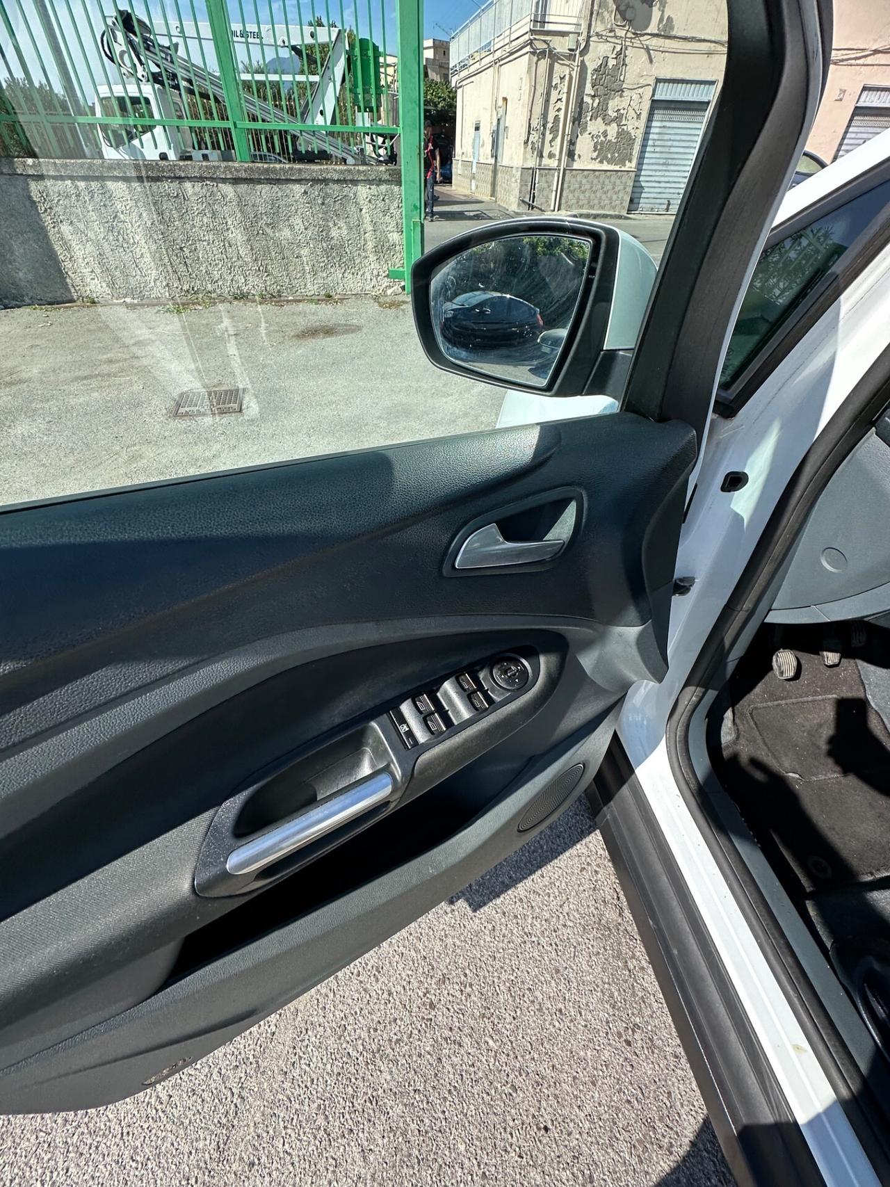 Ford C-Max 1.6 TDCi 95CV Titanium