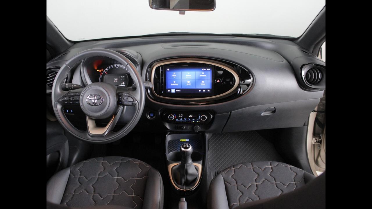 TOYOTA Aygo X - Aygo X 1.0 Lounge 72cv s-cvt