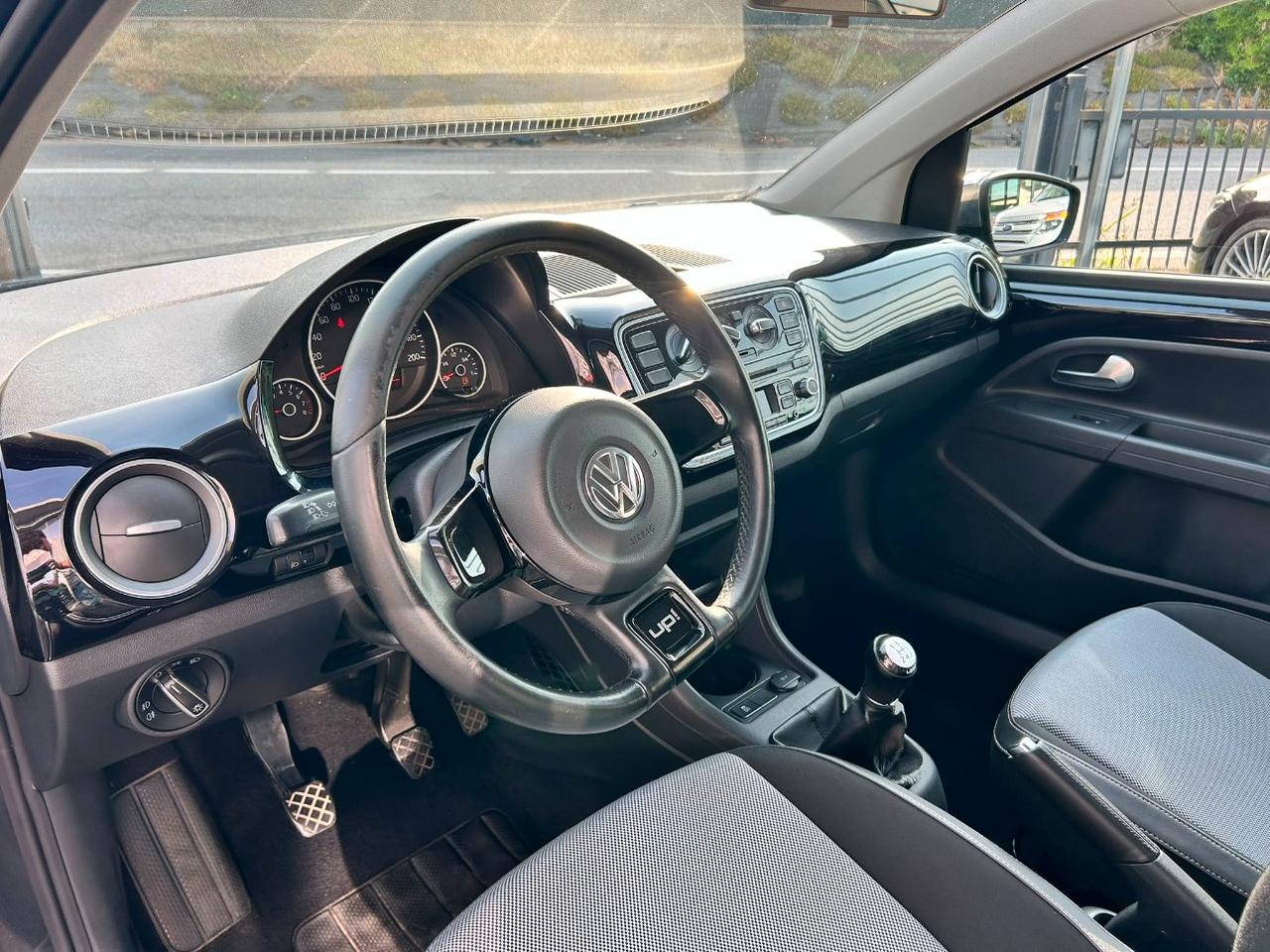 Volkswagen up! 3 Porte up! 3p 1.0 High up!