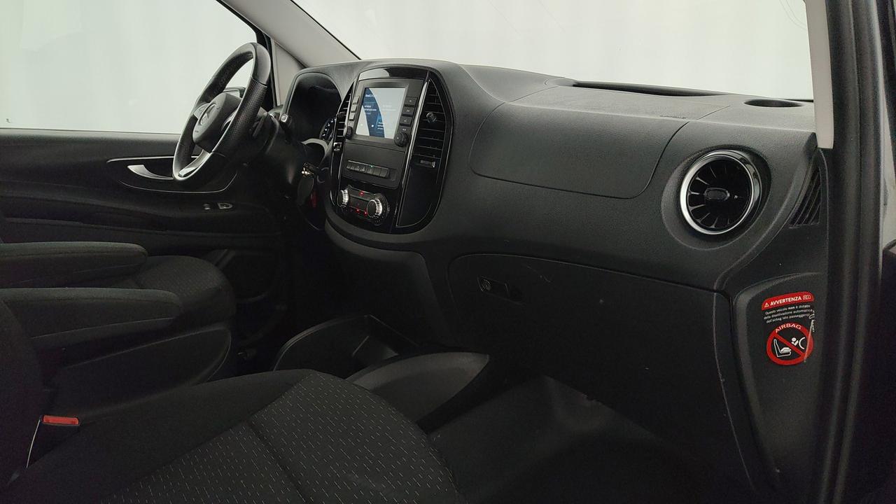 Mercedes-Benz vito 116 cdi extralong 4x4 mixto auto my20