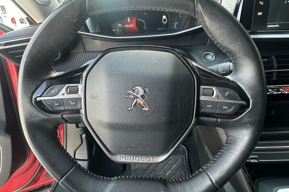 PEUGEOT 2008 PureTech 130 S&S Allure