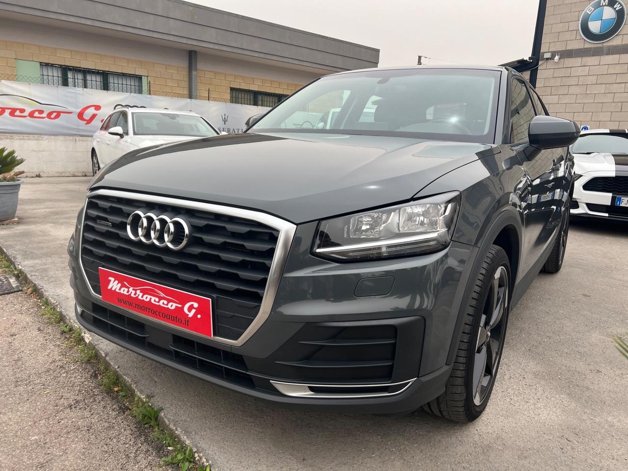 Audi Q2 40 TFSI quattro S tronic Business