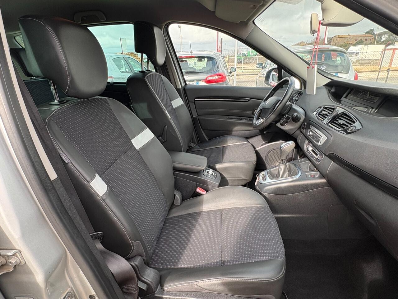 Renault Scenic XMod 1.5 dCi 110CV limited