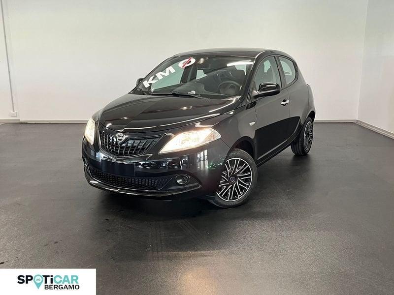 Lancia Ypsilon 1.0 FireFly 5 porte S&S Hybrid Oro - Km0