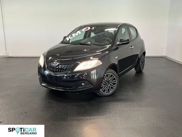 Lancia Ypsilon 1.0 FireFly 5 porte S&S Hybrid Oro - Km0