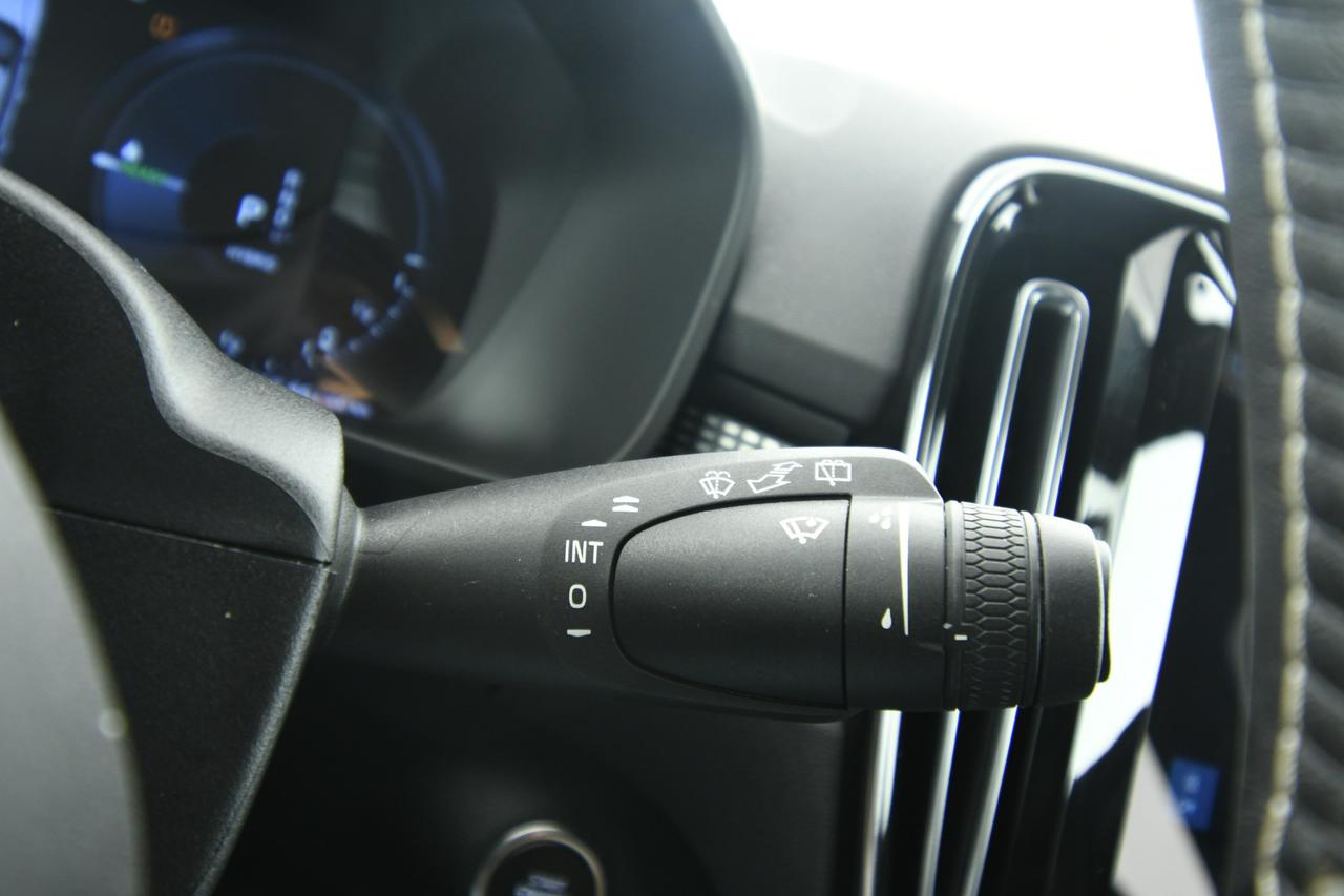 VOLVO XC40 1.5 t5 phev R-design auto LED+CAMERA+APP CONNECT