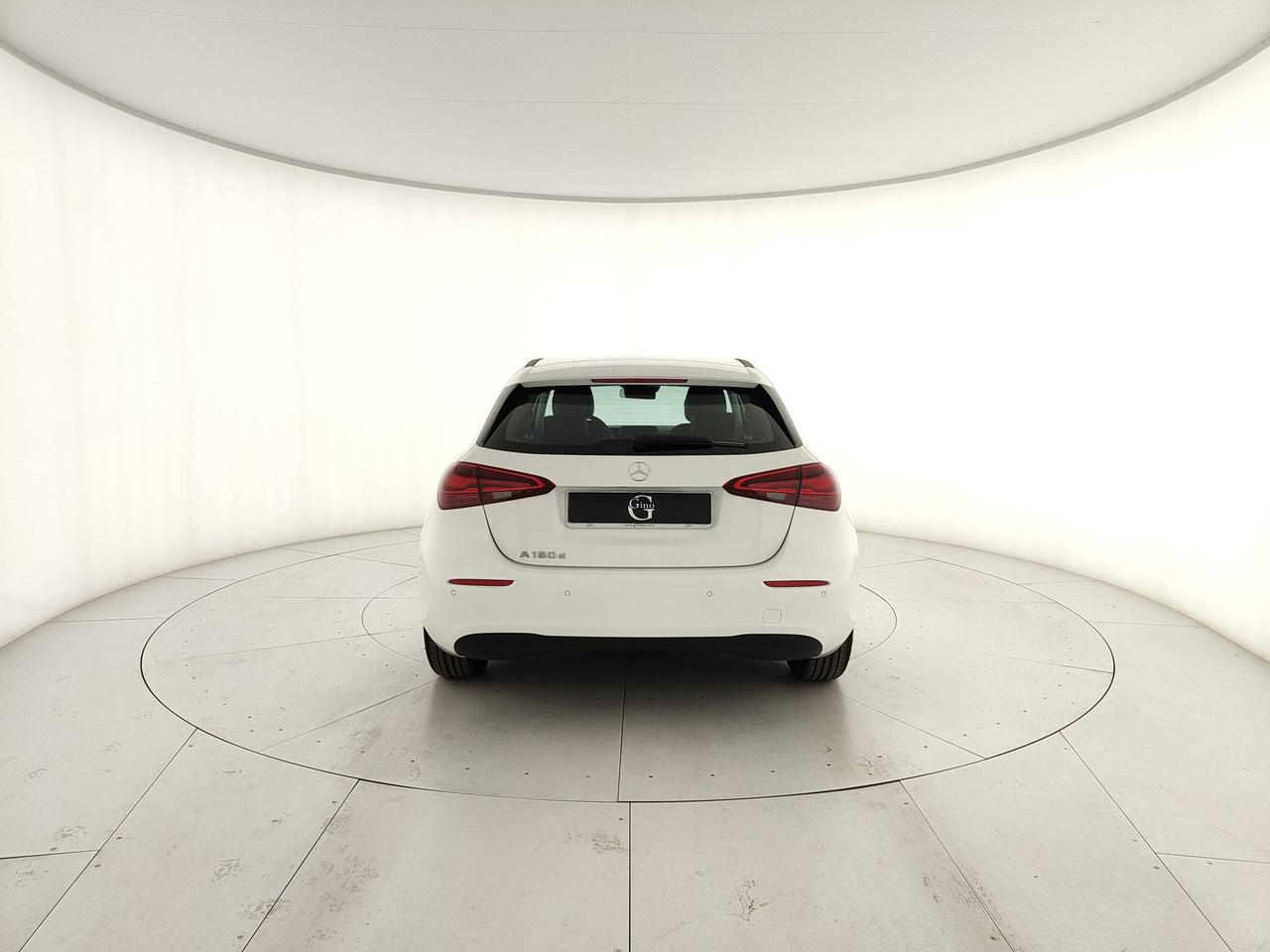 Mercedes-Benz A 180 d Advanced auto