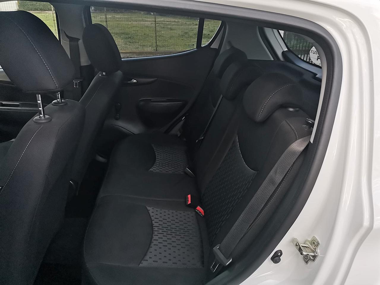 Opel Karl Rocks 1.0 73 CV