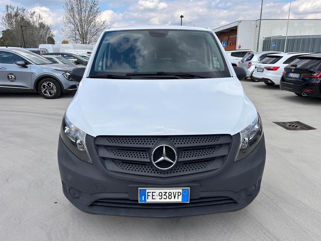 Mercedes Benz Vito Long 114 CDI