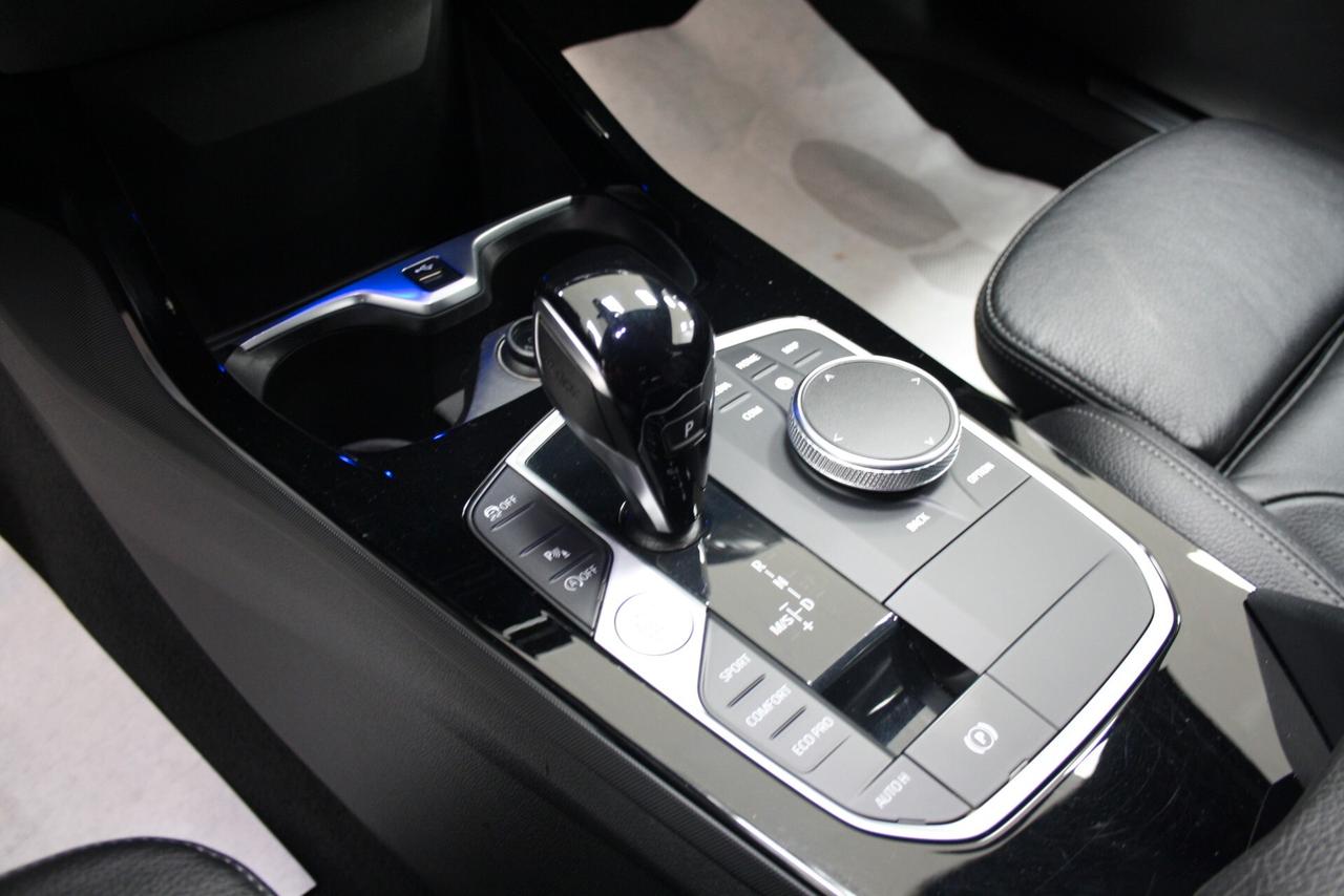 BMW 118D AUTOM 150CV SPORT *2021