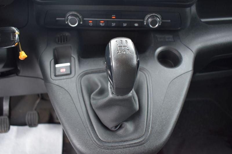 Peugeot Partner Partner BlueHDi 100 S&S PC-DC Furgone