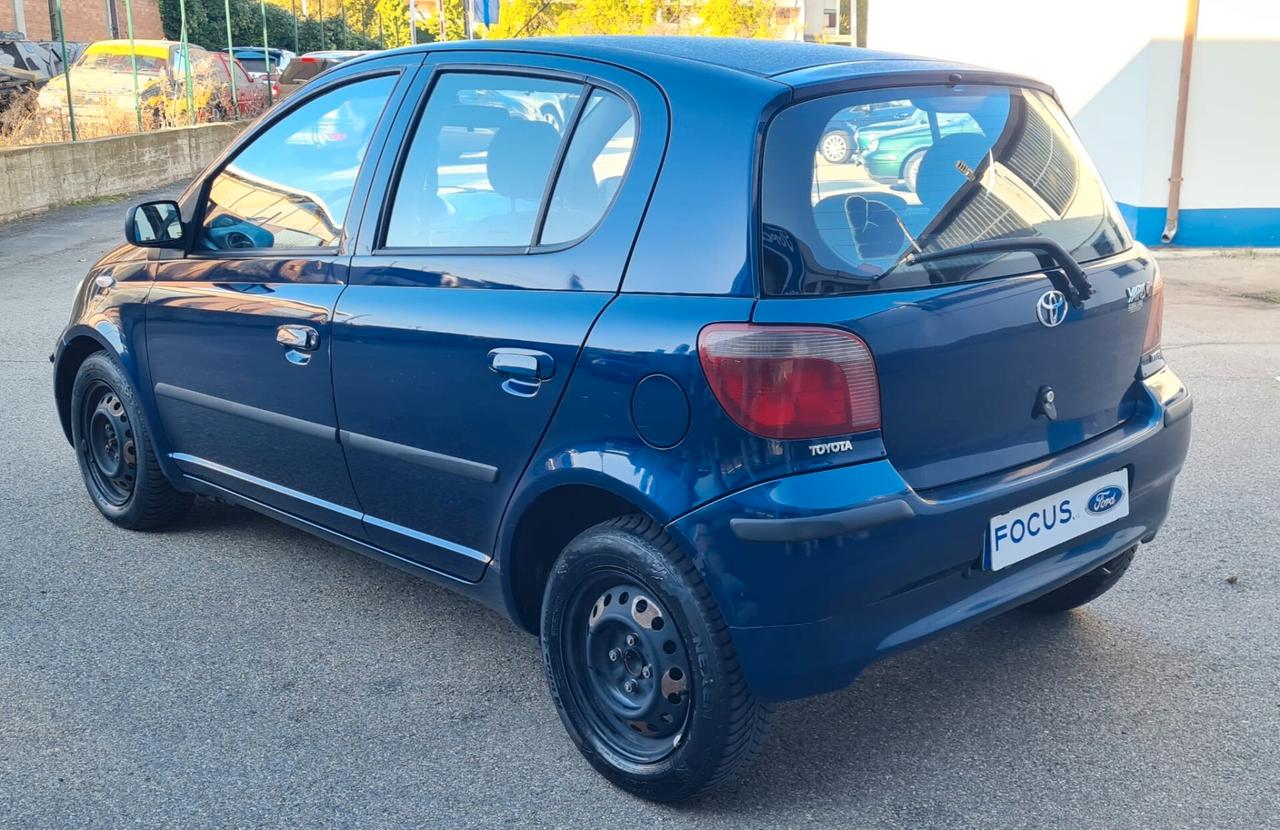 Toyota Yaris 1.0i 16V cat 5 porte Sol