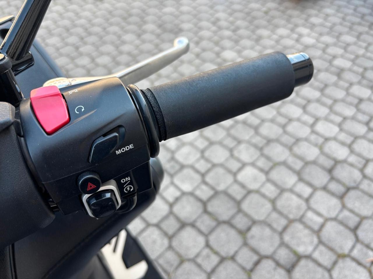 Yamaha TMAX 560 TECH MAX - Rif.273