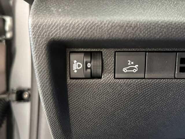 Citroen C4 X X Hybrid 145 e-DCS6 Max