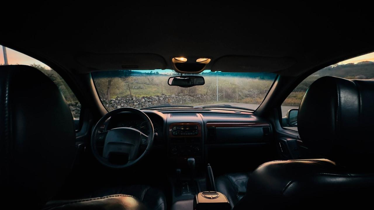 Jeep Grand Cherokee 4.7 V8 cat