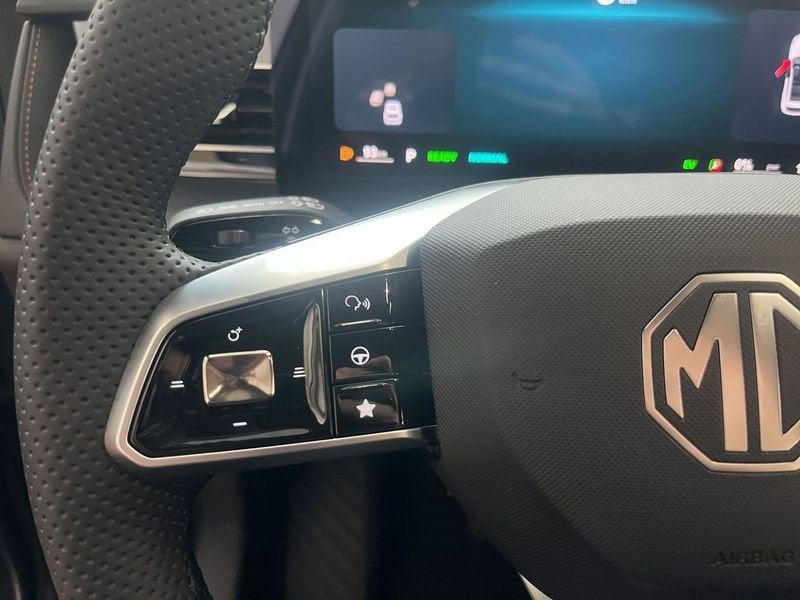 MG HS HS 1.5 hybrid+ Luxury auto