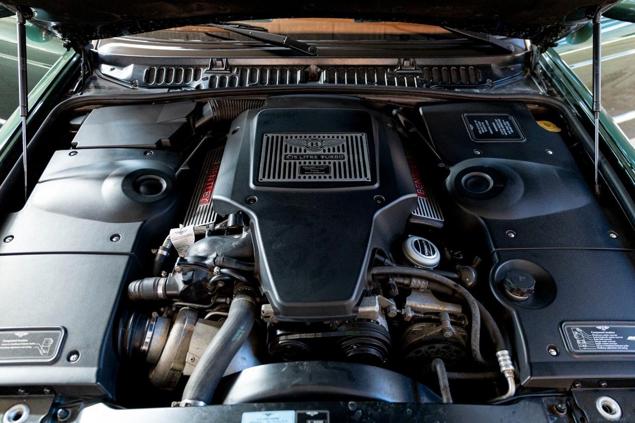 Bentley Arnage Le Mans Series