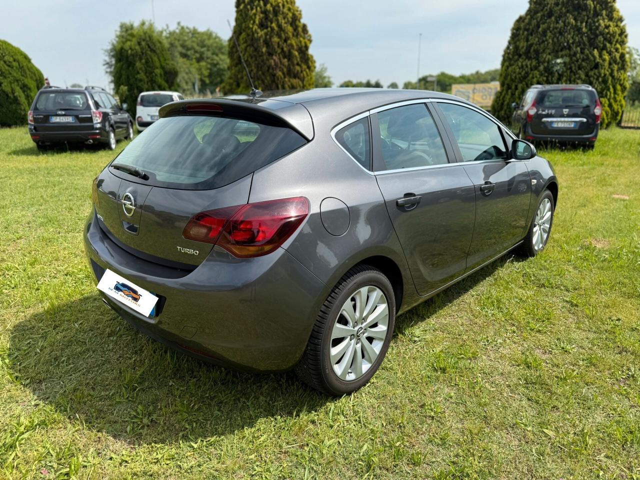 Opel Astra 1.4 5 porte Cosmo NEOPATENTATI