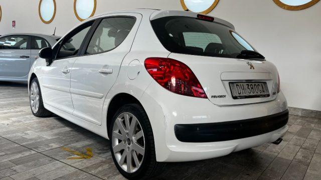 PEUGEOT 207 1.6 THP 150CV 5p. Féline