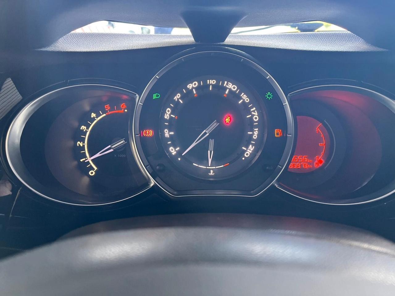 Ds DS3 3 1.6 e-HDi 90 airdream So Chic