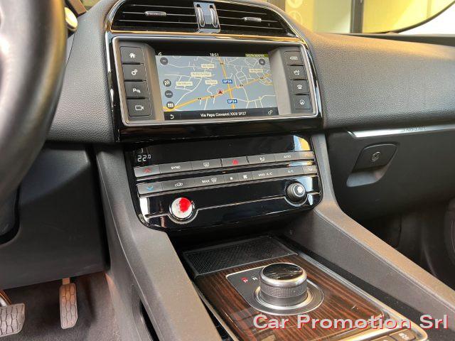 JAGUAR F-Pace 2.0 D 180 CV AWD aut. Prestige