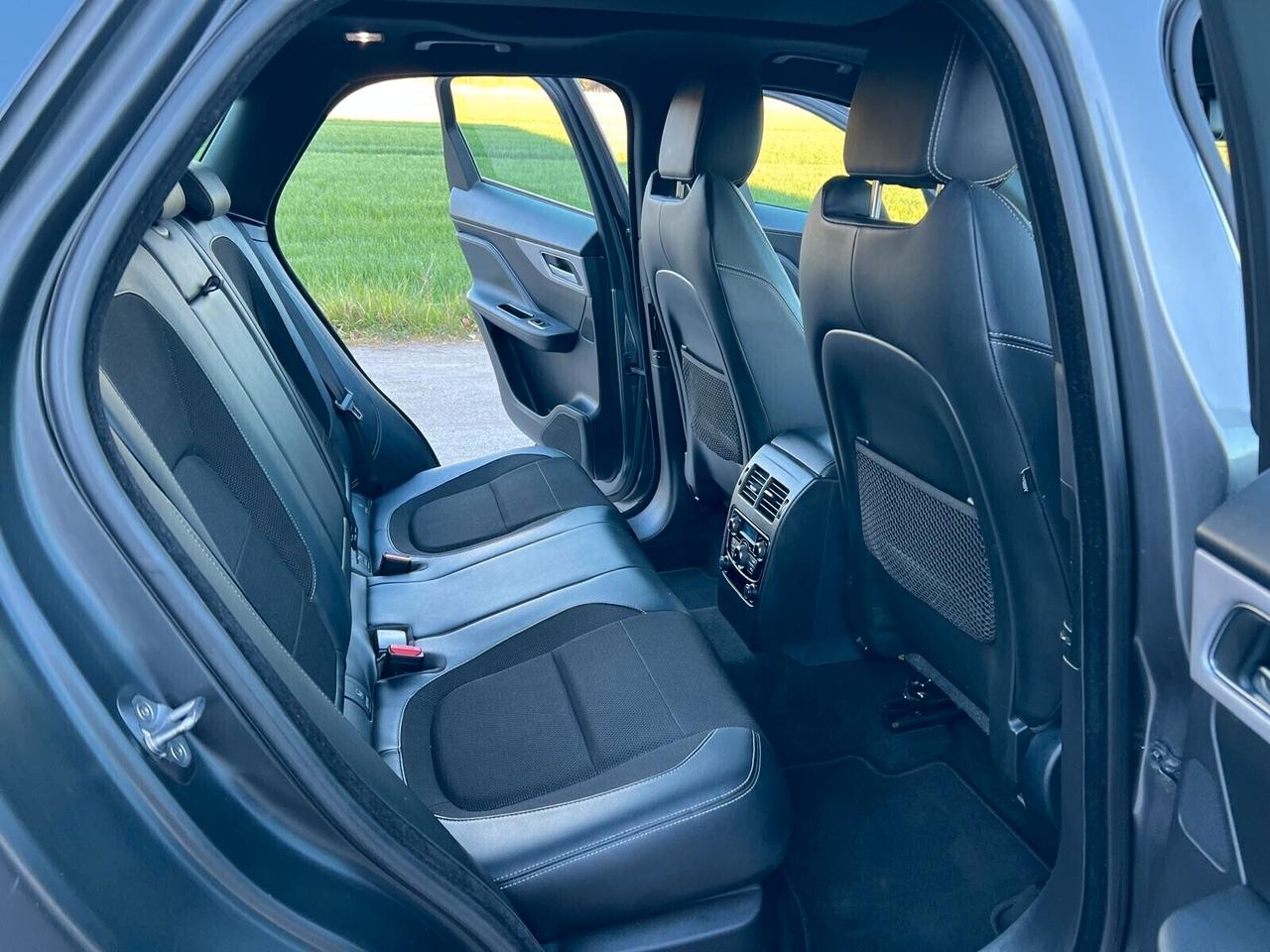 Jaguar F-Pace 2.0 D 180 CV AWD aut. R-Sport