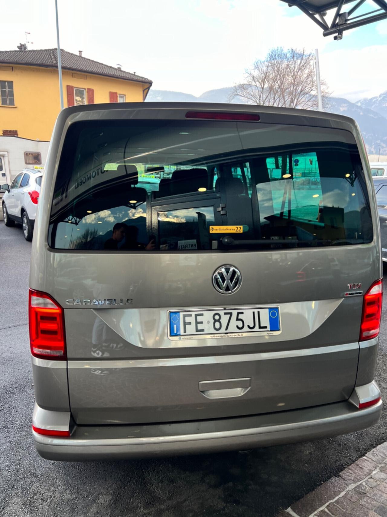 VOLKSWAGEN CARAVELLE DSG 4X4 Passo Lungo