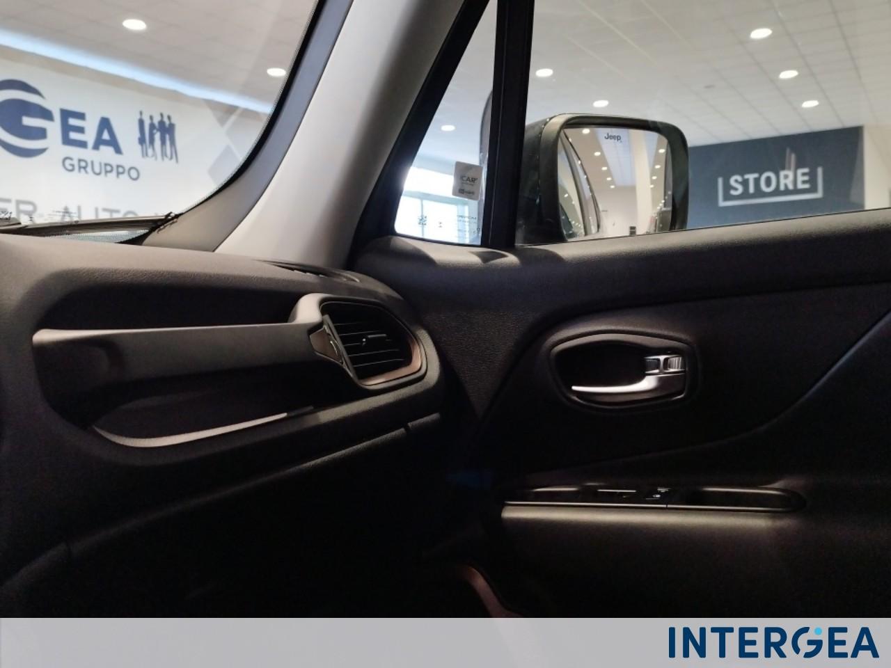 JEEP Renegade 1.5 turbo t4 mhev Upland 2wd 130cv dct