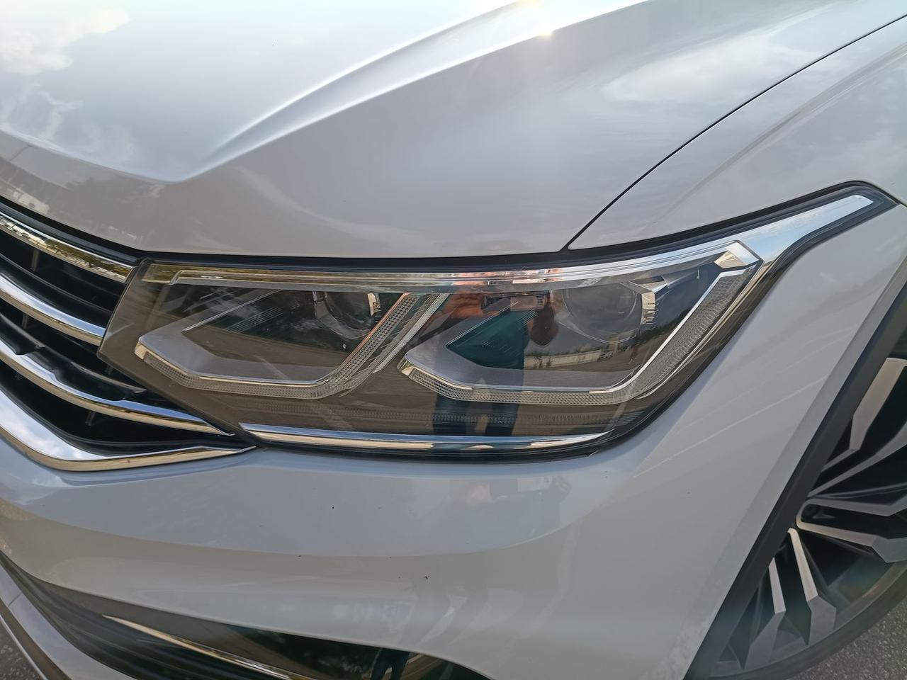 Volkswagen Tiguan R-LINE #50664