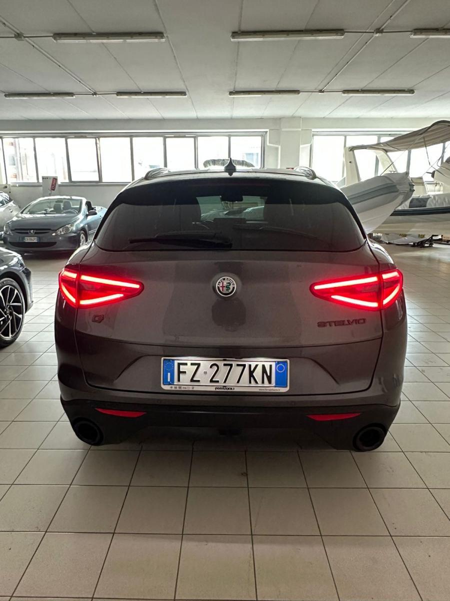 ALFA ROMEO - Stelvio - 2.2 T.diesel 210CV AT8 Q4 B-Tech