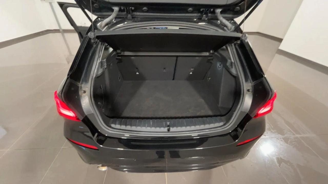 Bmw 118 118i 5p. Business Advantage