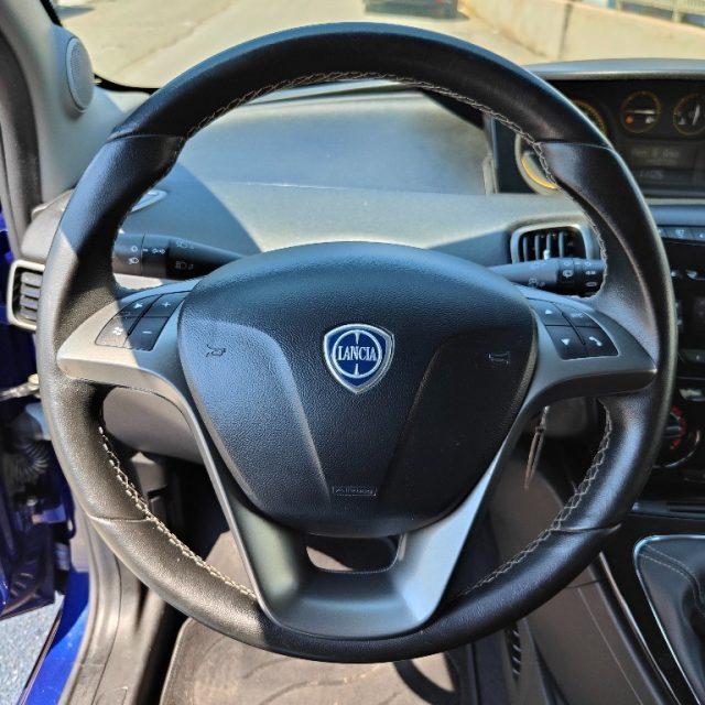 LANCIA Ypsilon 1.2 69 CV S Momodesign