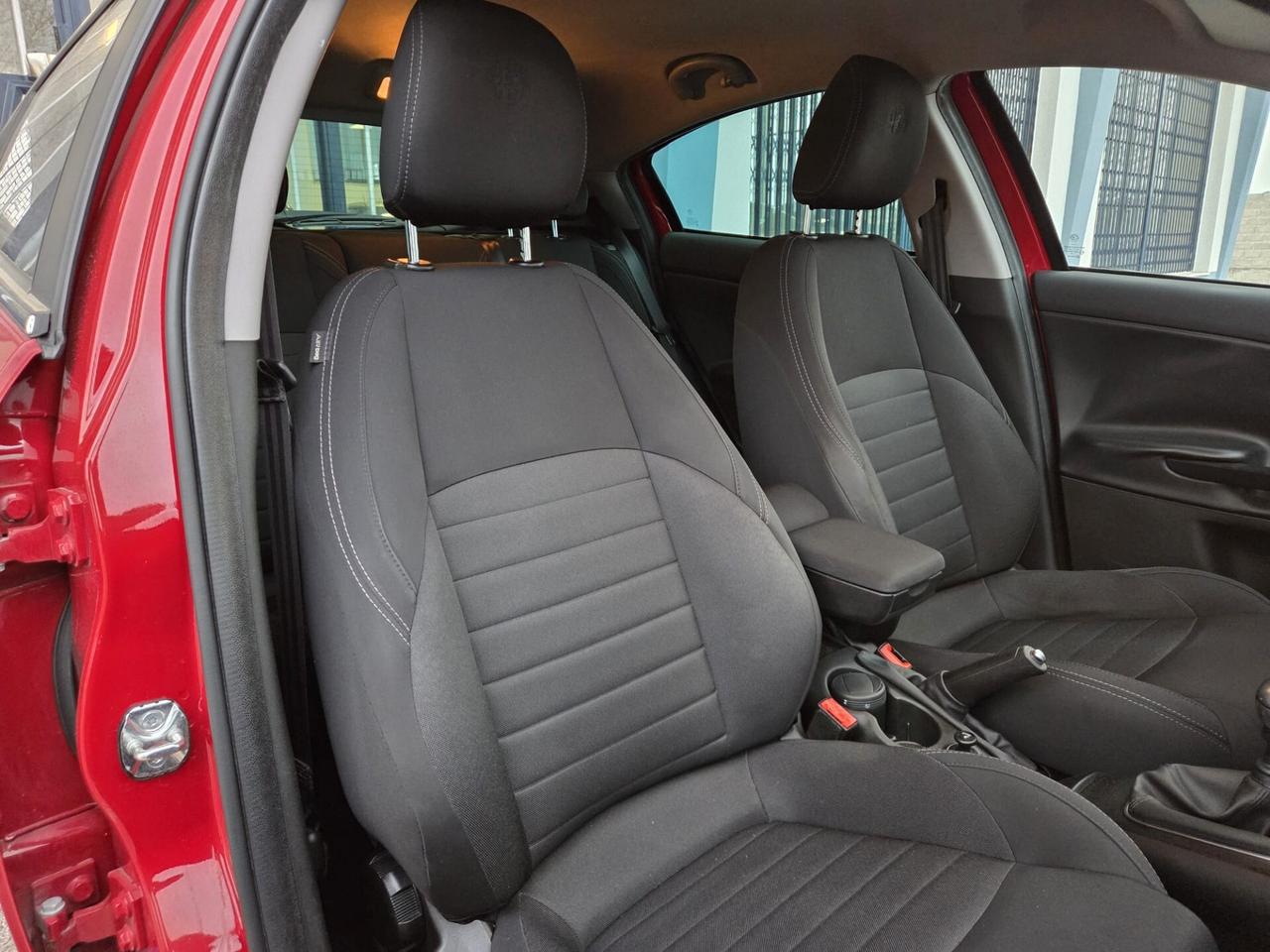 Alfa Romeo Giulietta 1.6 JTDm-2 120 CV Distinctive