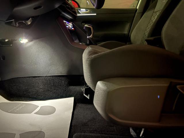 VOLKSWAGEN Taigo 1.0 TSI 116 CV DSG R-Line TETTO APR/PAN