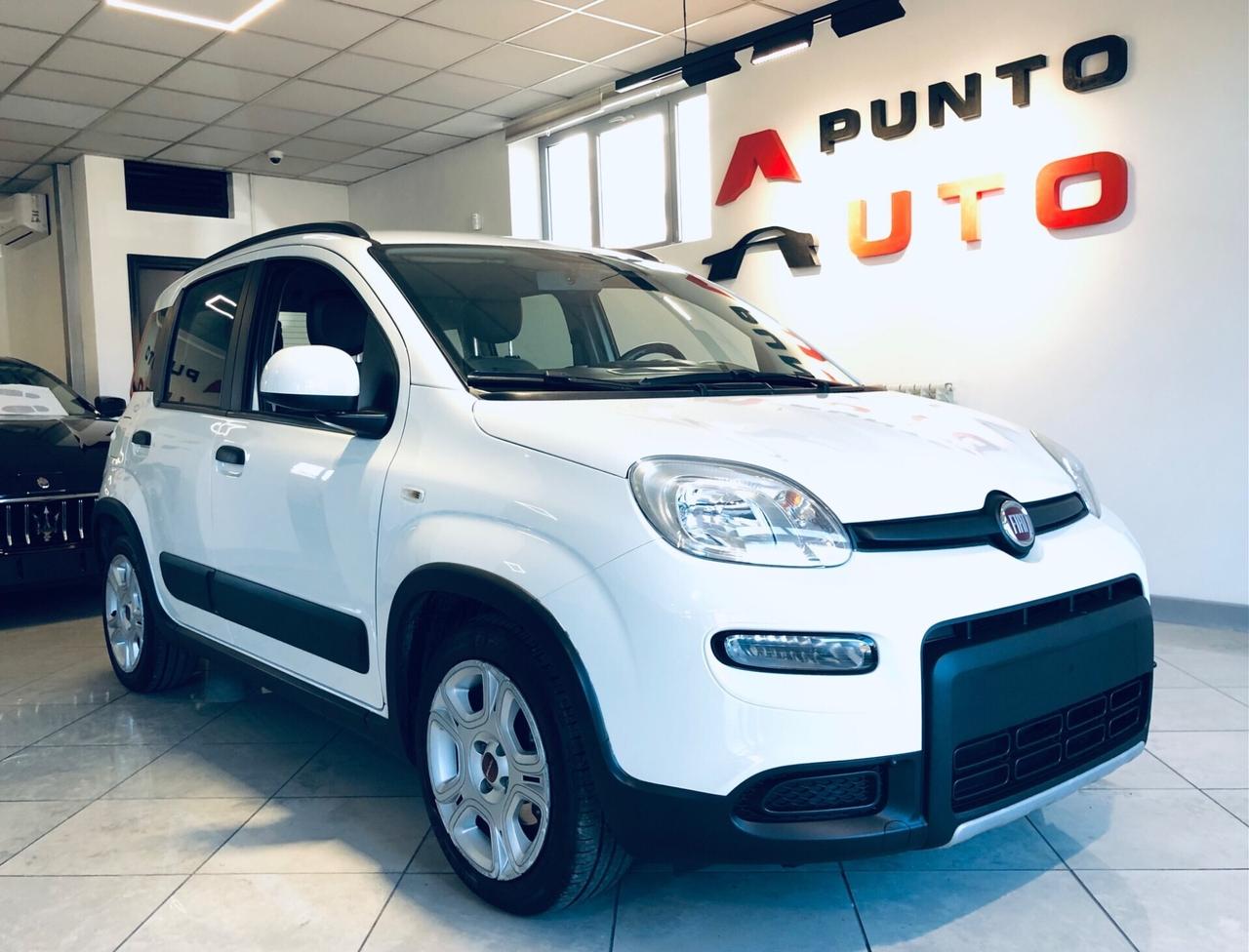 Fiat Panda Hybrid City Life bianca neopante