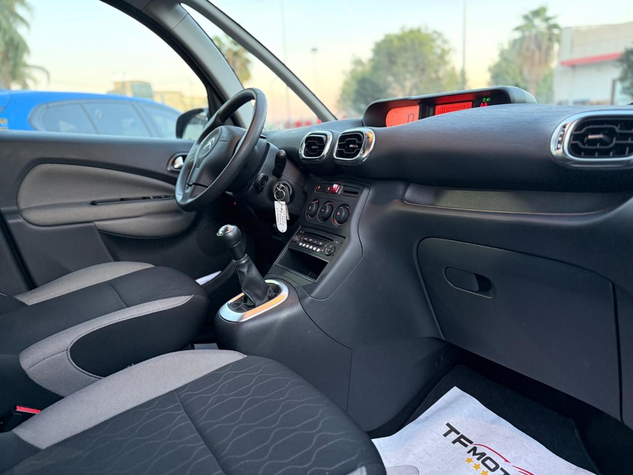 Citroen C3 Picasso 1.6 HDI SOLO 48.000KM - 10/2014