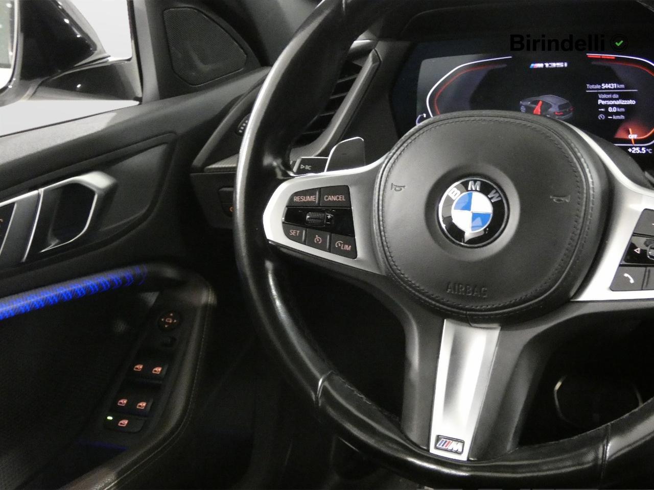 BMW Serie 1 (F40) - M 135i xDrive
