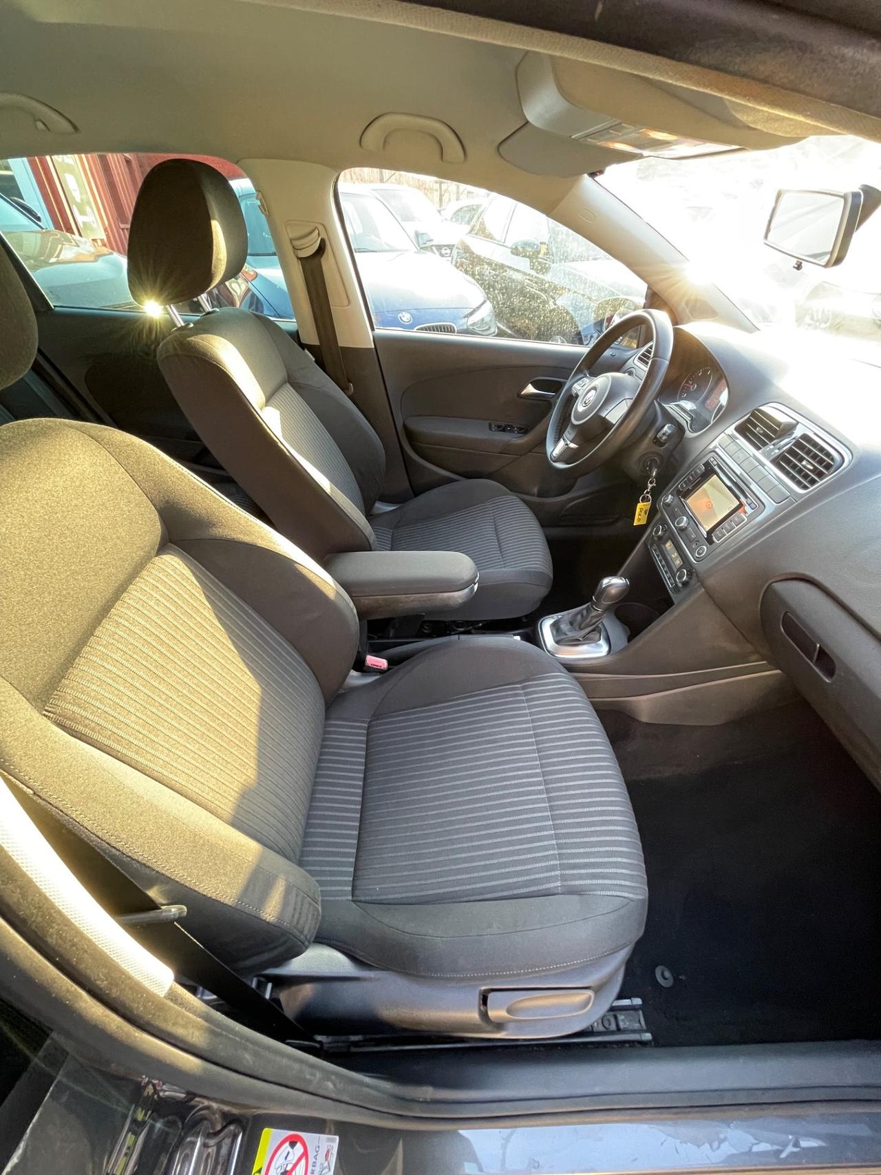 Polo 1.6 TDI 90 CV DSG-XENON-NAVI-LED-RATE-