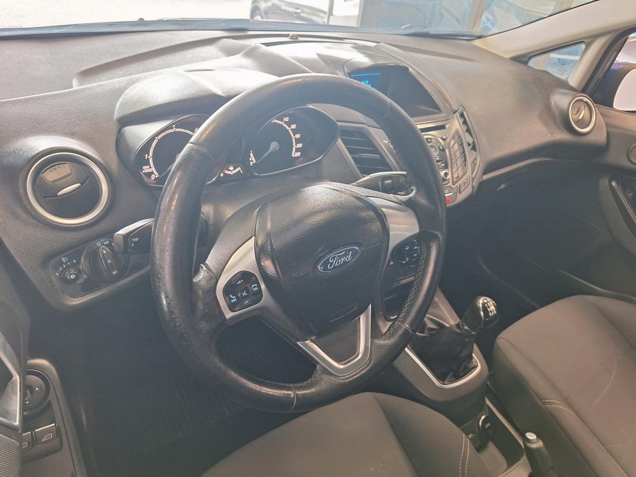 Ford Fiesta 1.5 TDCi 75CV 5 porte Titanium