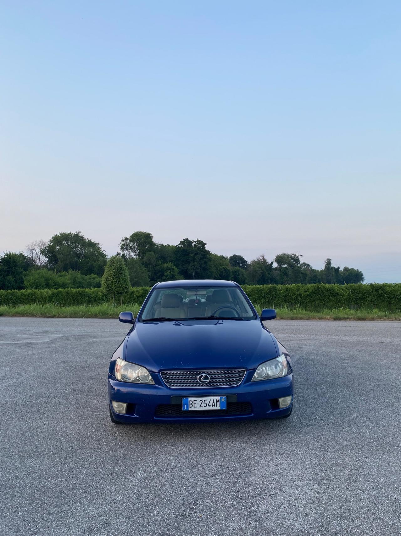 Lexus IS 200 IS 200i 24V cat