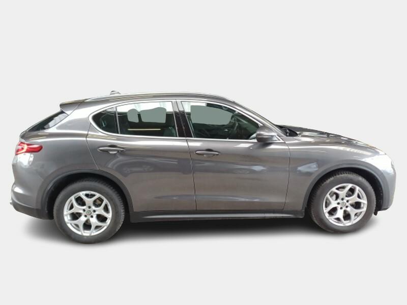 ALFA ROMEO STELVIO 2.2 TURBO DIESEL 190 CV BUSINESS AT8 Q4 SUV