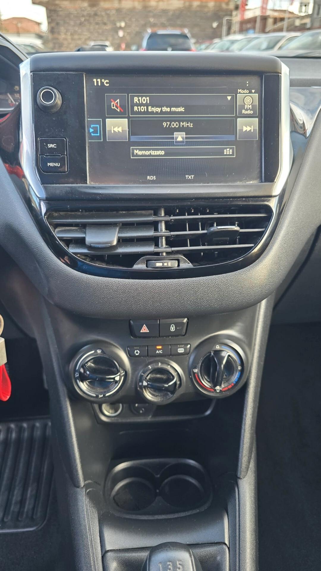 Peugeot 208 BlueHDi 75 5 porte Allure