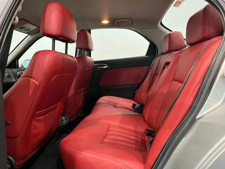 Alfa Romeo 156 2.5i V6 24V cat Distinctive