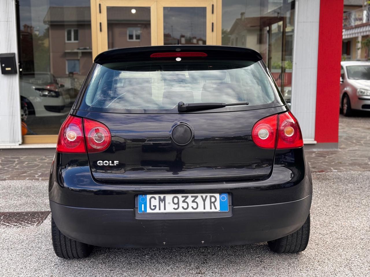 Volkswagen Golf 1.9 TDI 3p. Sportline