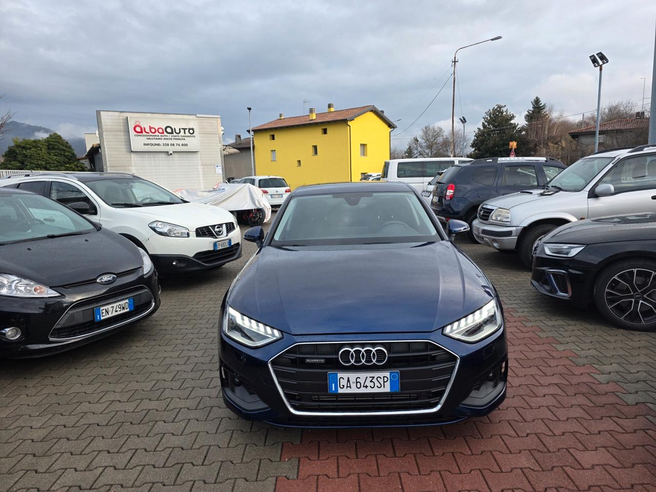 Audi A4 S-Line 4x4 full Matrix garantita 12 mesi