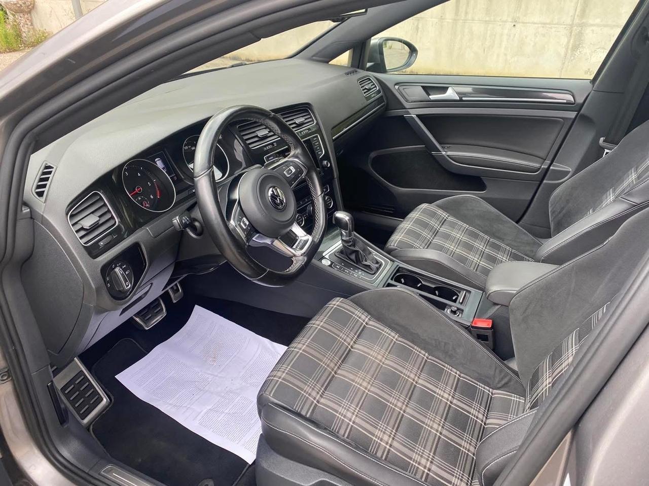 Volkswagen Golf GTD 2.0 TDI DSG BlueMotion Technology