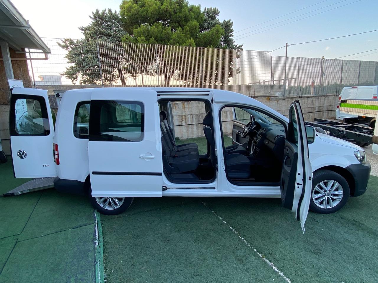 Volkswagen Caddy 1.6 TDI Pedana Disabili 5+1